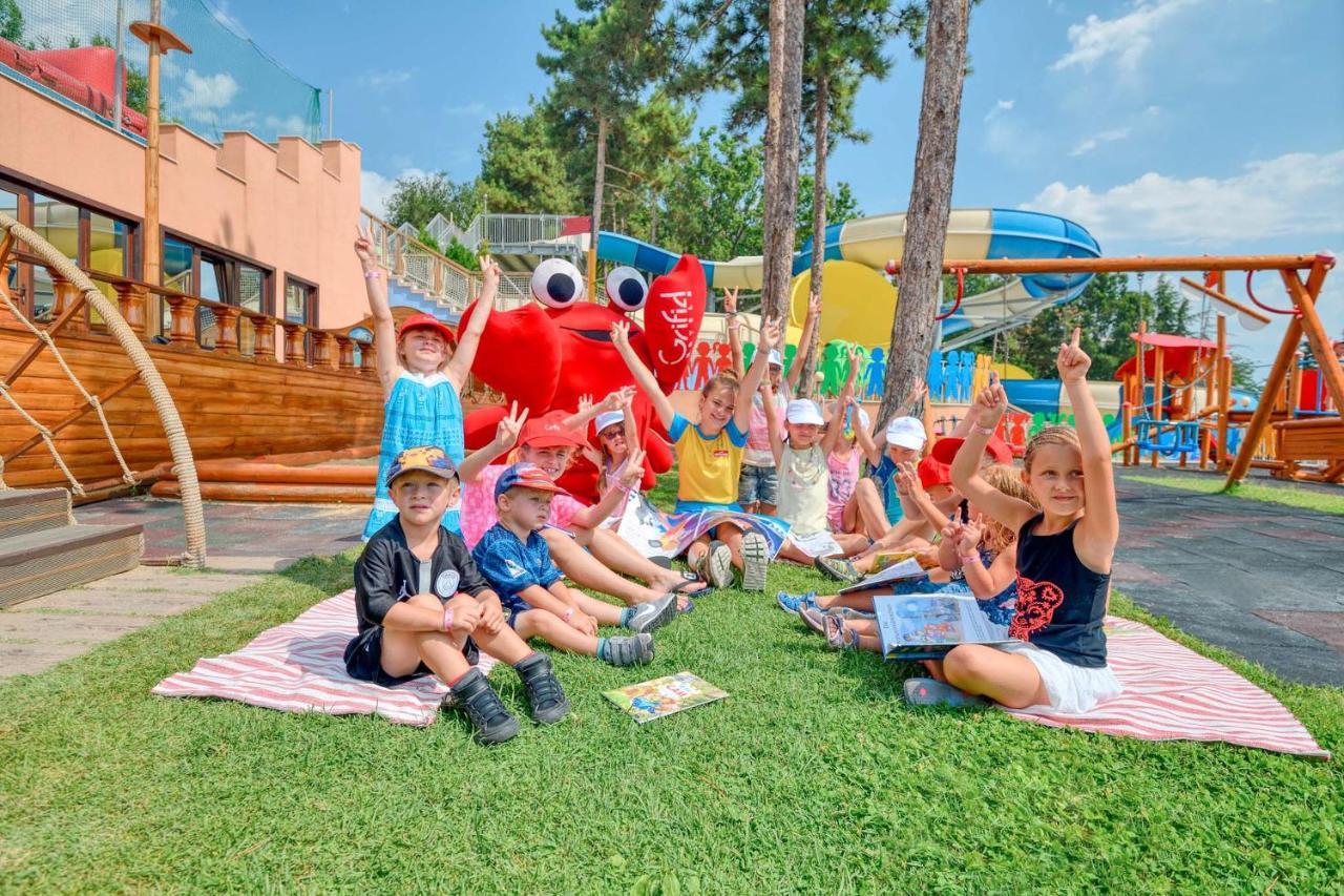 Aquaclub Grifid Hotel Bolero Golden Sands Bagian luar foto