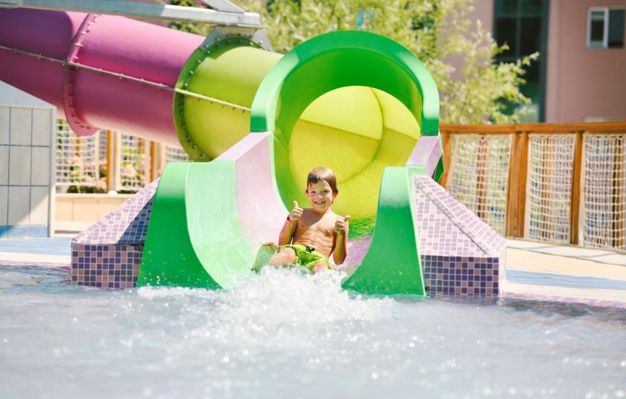 Aquaclub Grifid Hotel Bolero Golden Sands Bagian luar foto