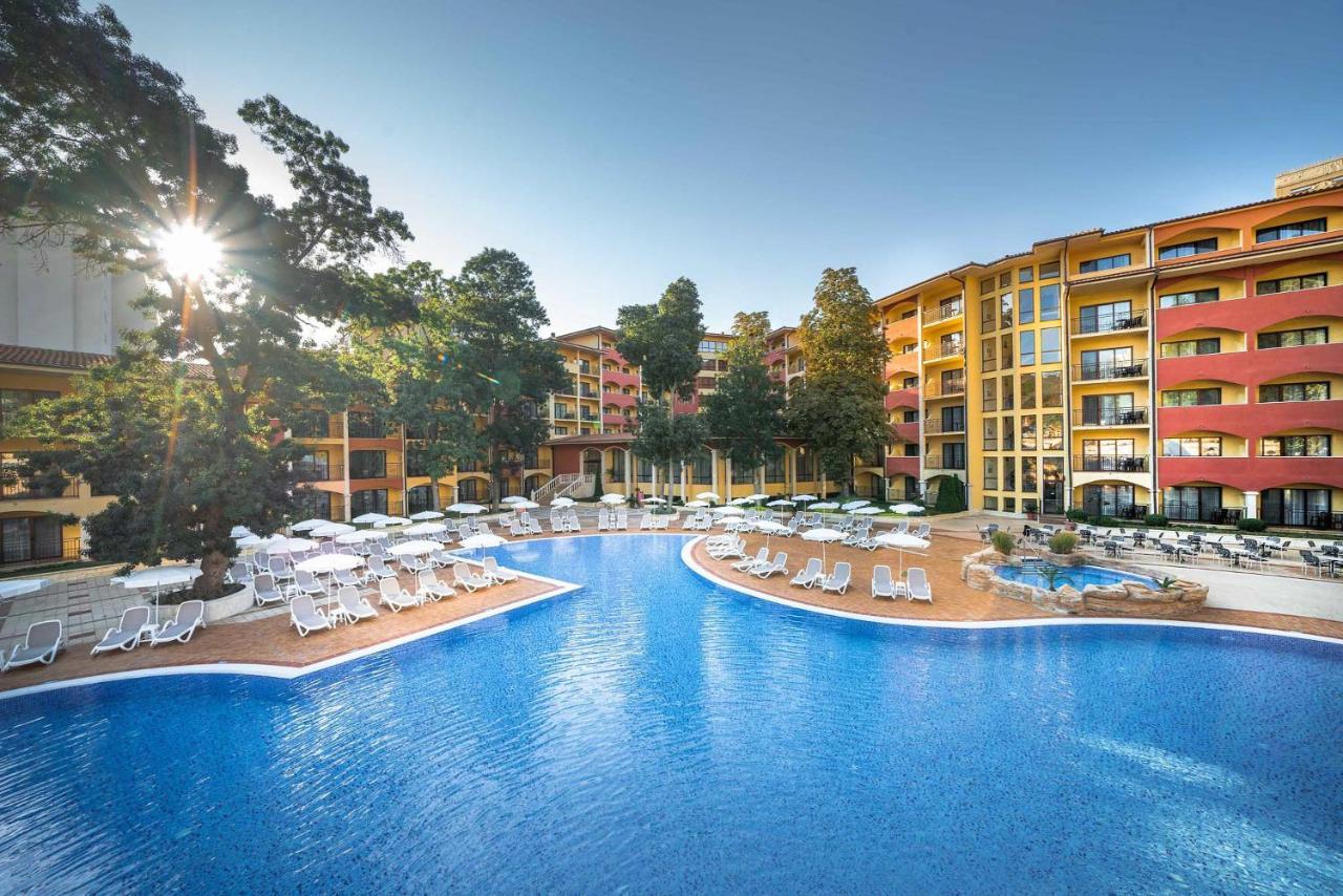Aquaclub Grifid Hotel Bolero Golden Sands Bagian luar foto