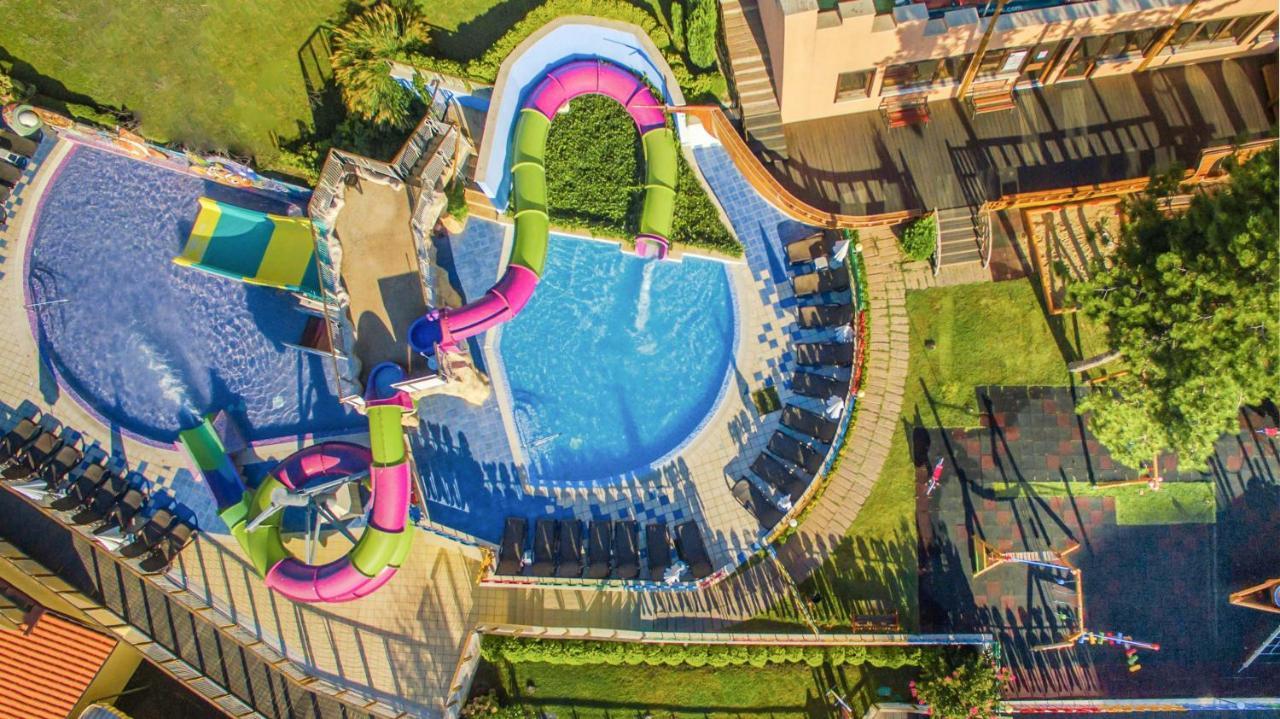 Aquaclub Grifid Hotel Bolero Golden Sands Bagian luar foto